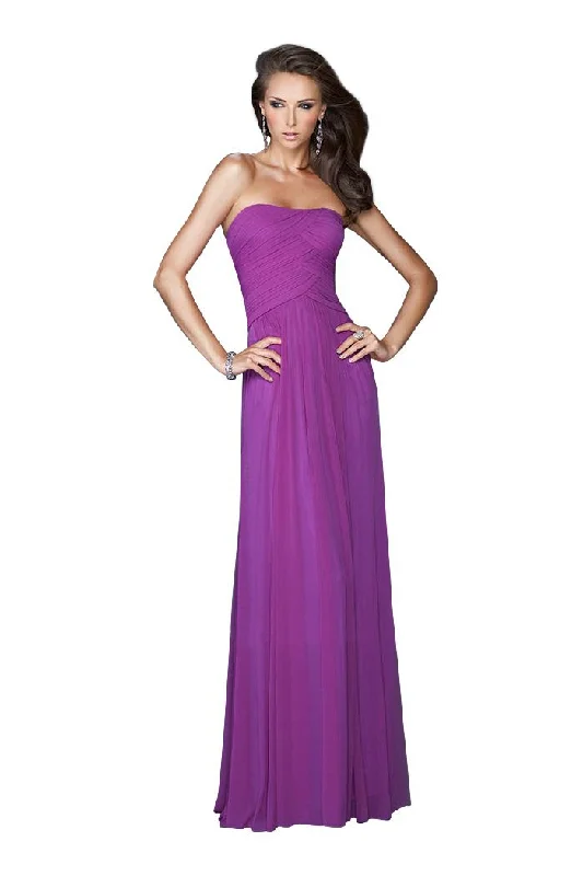 Chic And Edgy La Femme 18277 Strapless Ruched Long Gown in Electric Purple