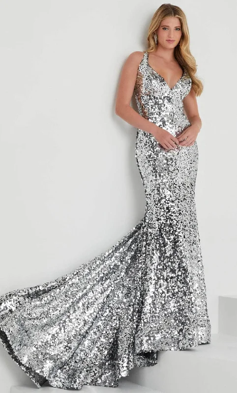 Comfortable Casual Wear Tiffany Designs by Christina Wu 16021 - Halter V-Neck Prom Gown