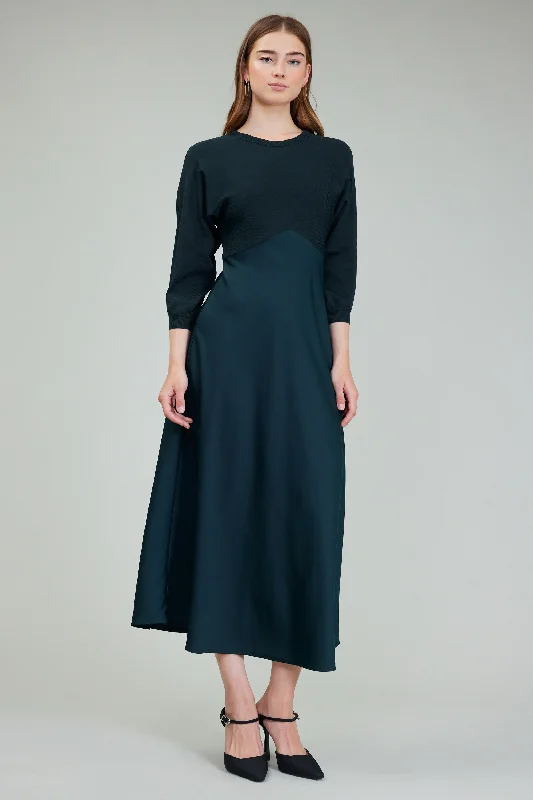 Flash Discount Vienna Knit Midi Dress